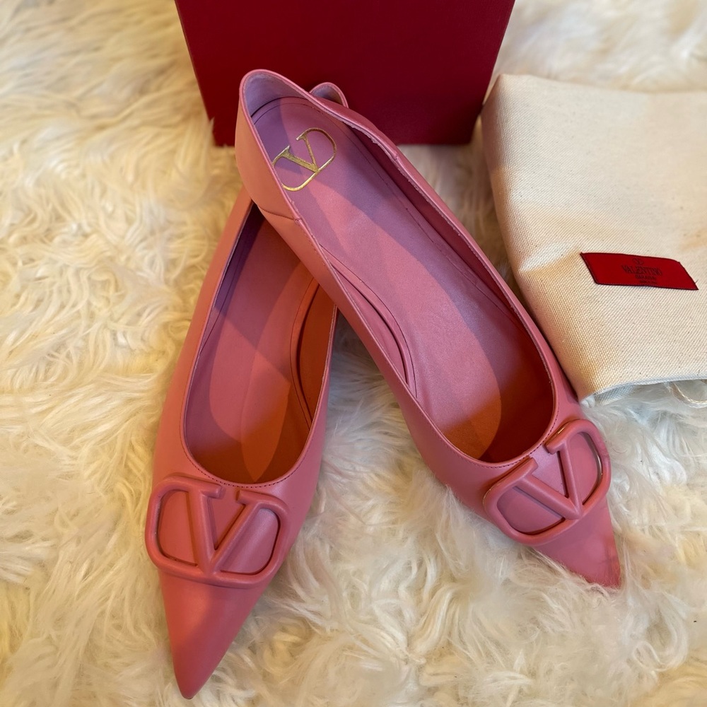 Valentino Logo Flats
